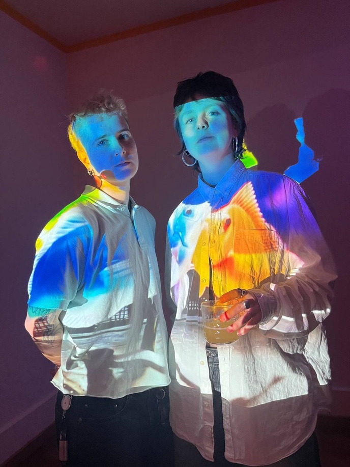 DEINESCHWESTER B2B HÄSSIGGURKE (DJ, Bern)