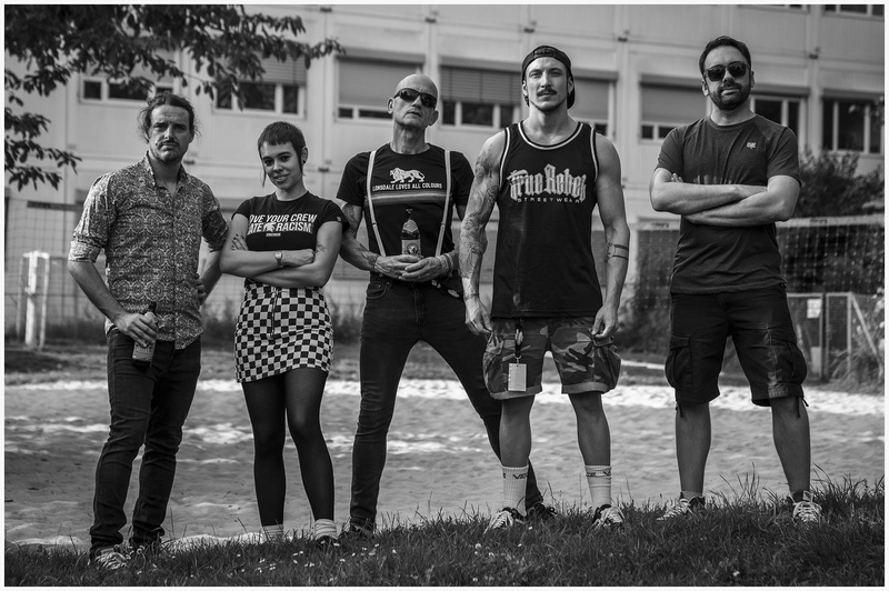 KRACHSTOCK: Los Fastidios & Skassapunka