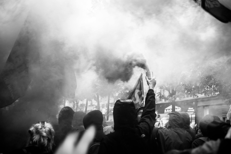 Comment plumer l'extrême droite? 12 heures pour un Monde Nouveau