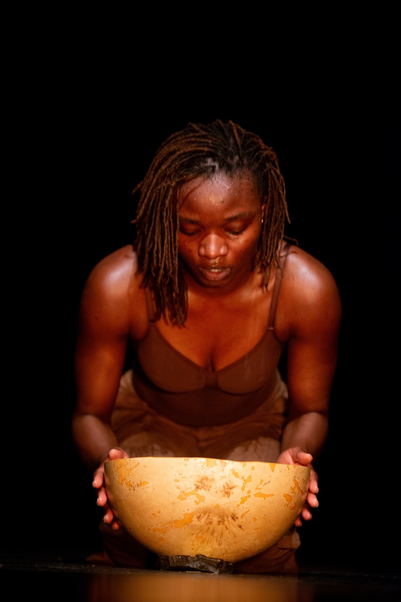 STÉPHANIE MWAMBA : Kizazi