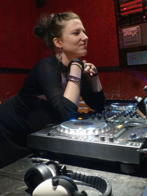 Golden Tolerdance - Hit Slut Machine