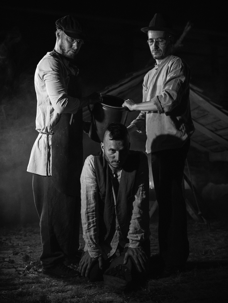The Hirsch Effekt (DE)