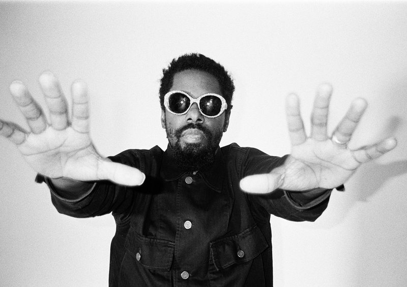CURTIS HARDING (US) + NOLA KIN (CH)