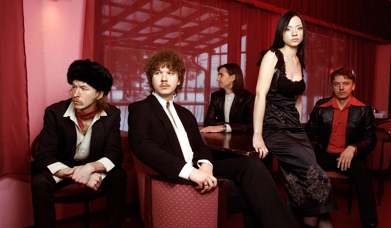 Holy Motors (EST) & Support