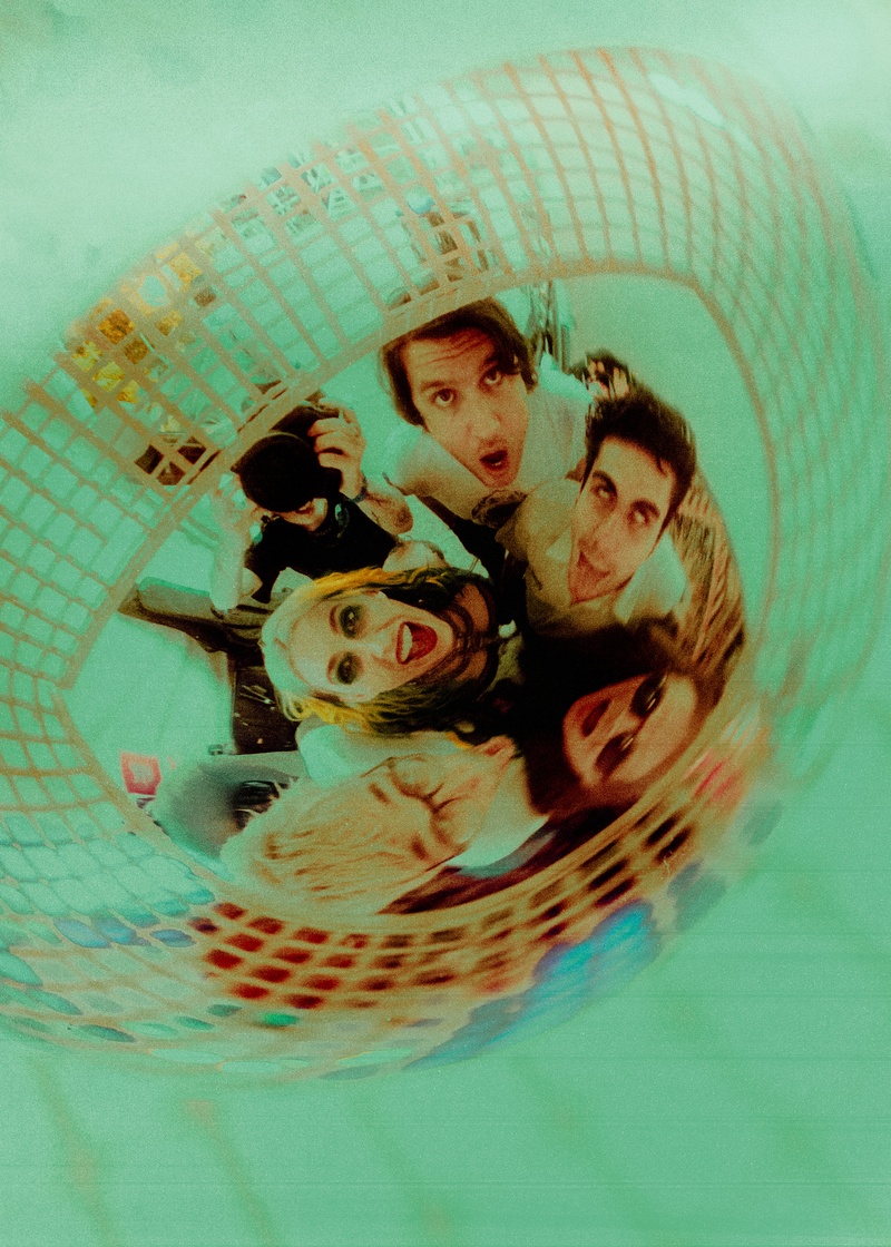 Frankie and the Witch Fingers, Iguana Death Cult