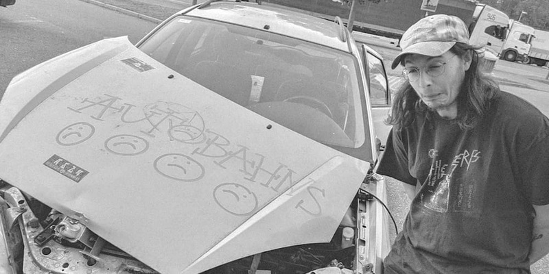 Autobahns (DE/CH) + Hirsute (CH) // EBULLITION