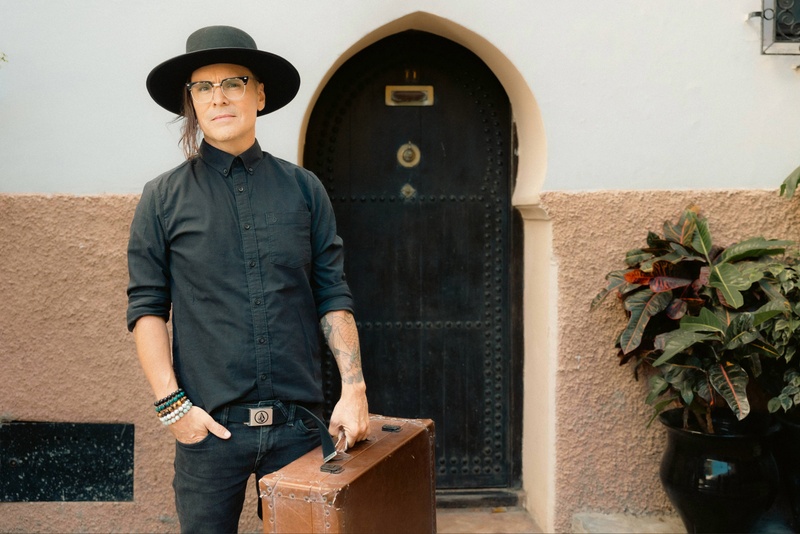 Alex Henry Foster (CA) – «Defying Gravity Tour»